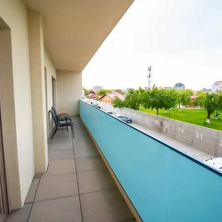 Lovely Marina Surf Apartment With Balcony And Private Parking דירה Năvodari