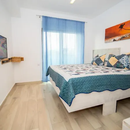 דירה Lovely Marina Surf Apartment With Balcony And Private Parking
