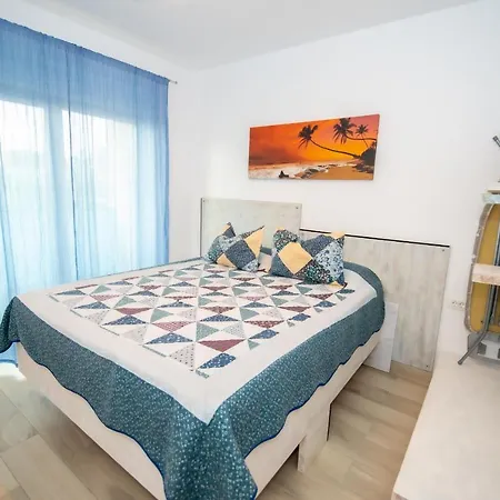 Lovely Marina Surf Apartment With Balcony And Private Parking * Năvodari